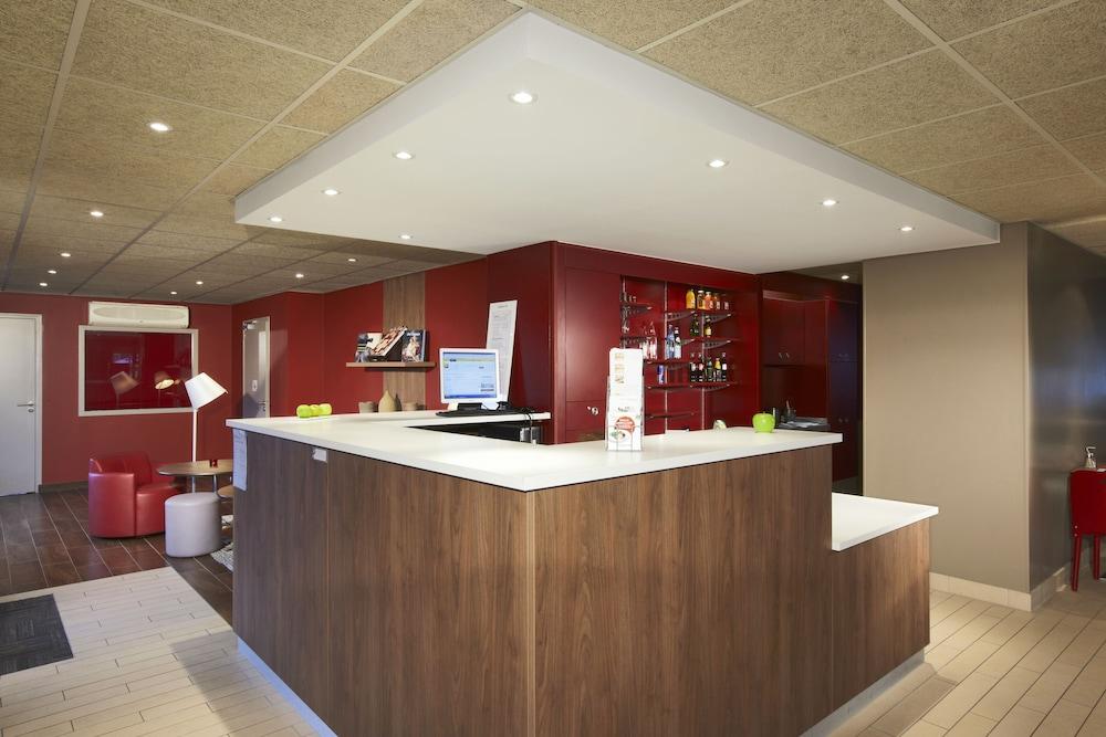 Hotel Campanile Evry Est - Saint Germain Les Corbeil Zewnętrze zdjęcie