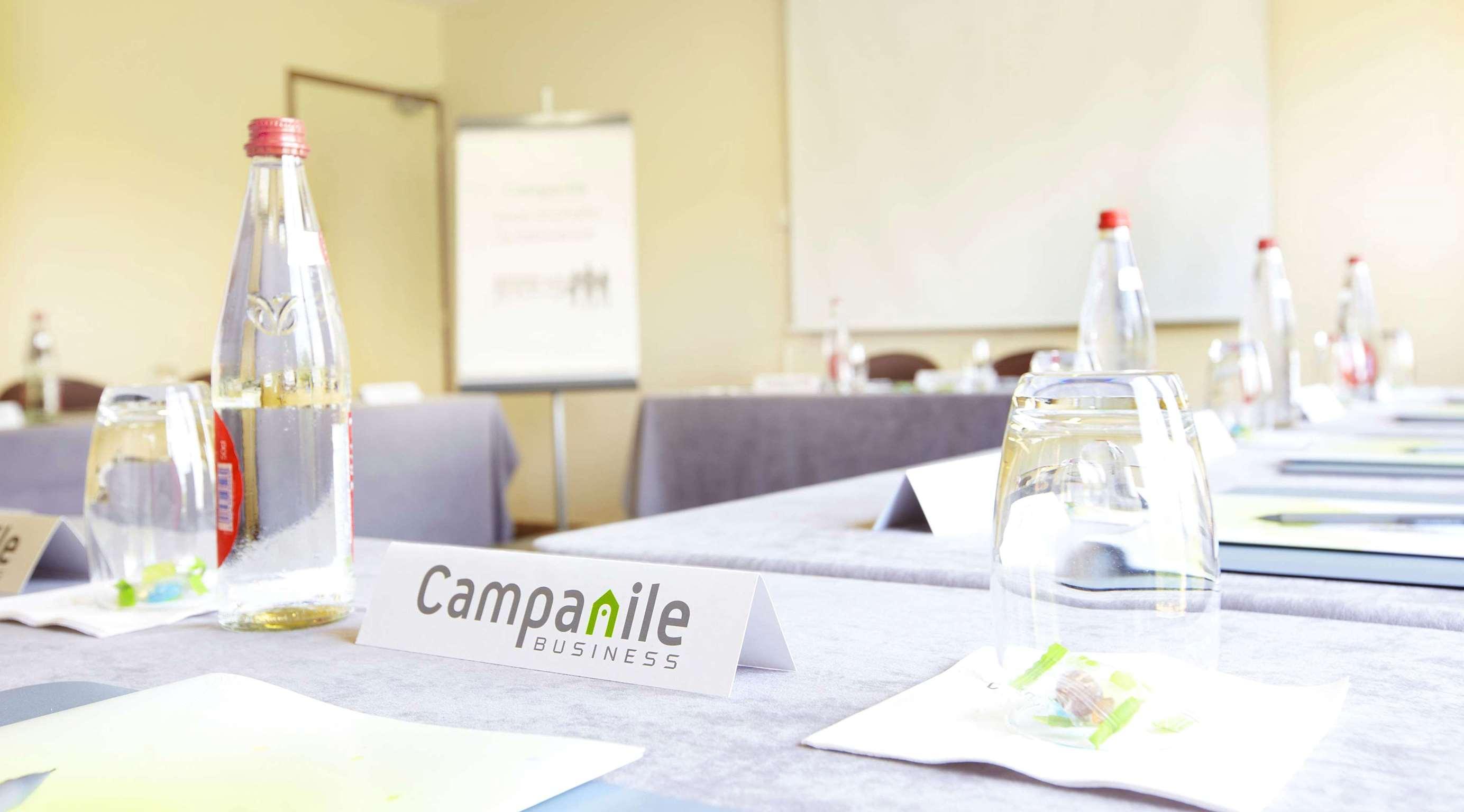 Hotel Campanile Evry Est - Saint Germain Les Corbeil Zewnętrze zdjęcie