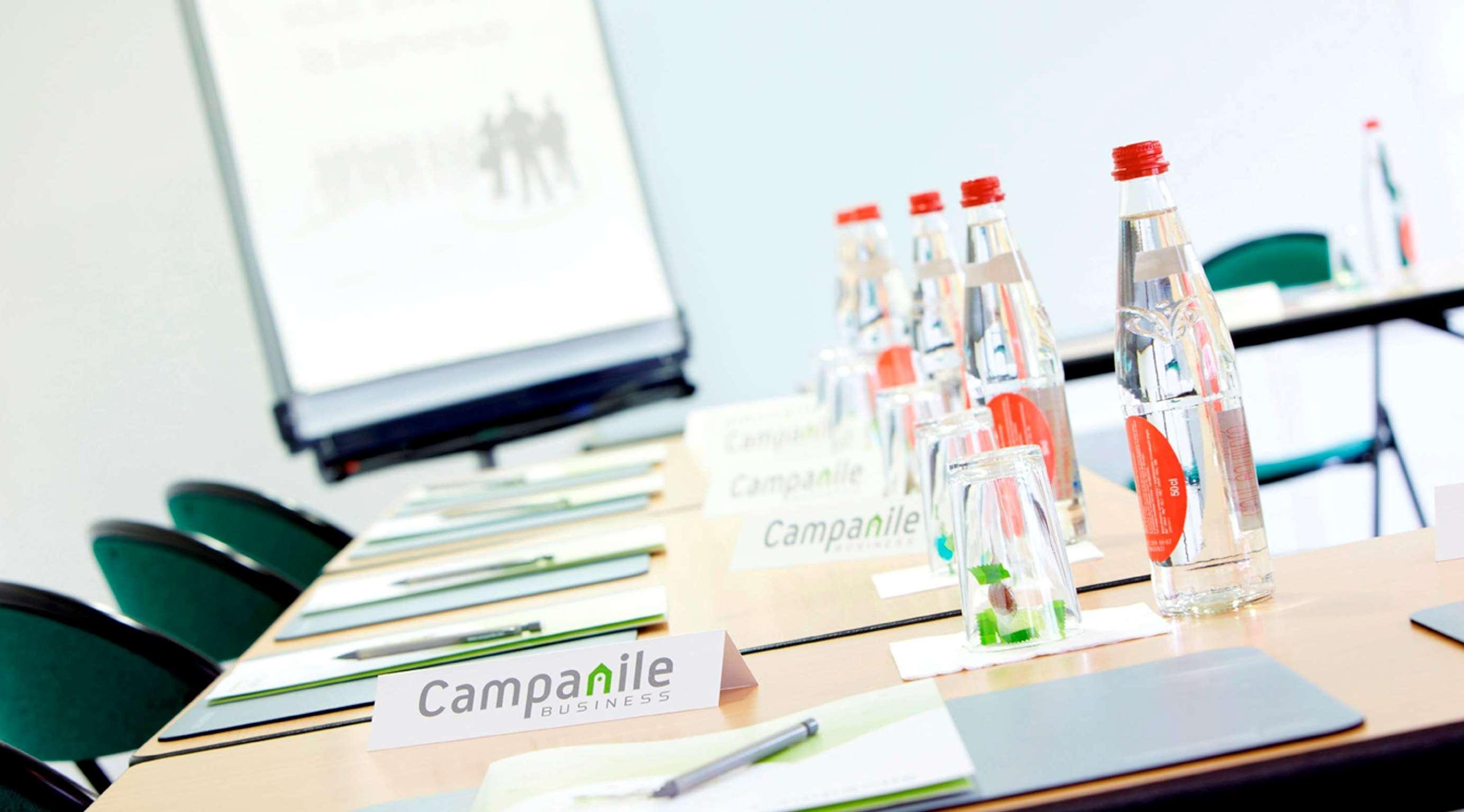 Hotel Campanile Evry Est - Saint Germain Les Corbeil Zewnętrze zdjęcie