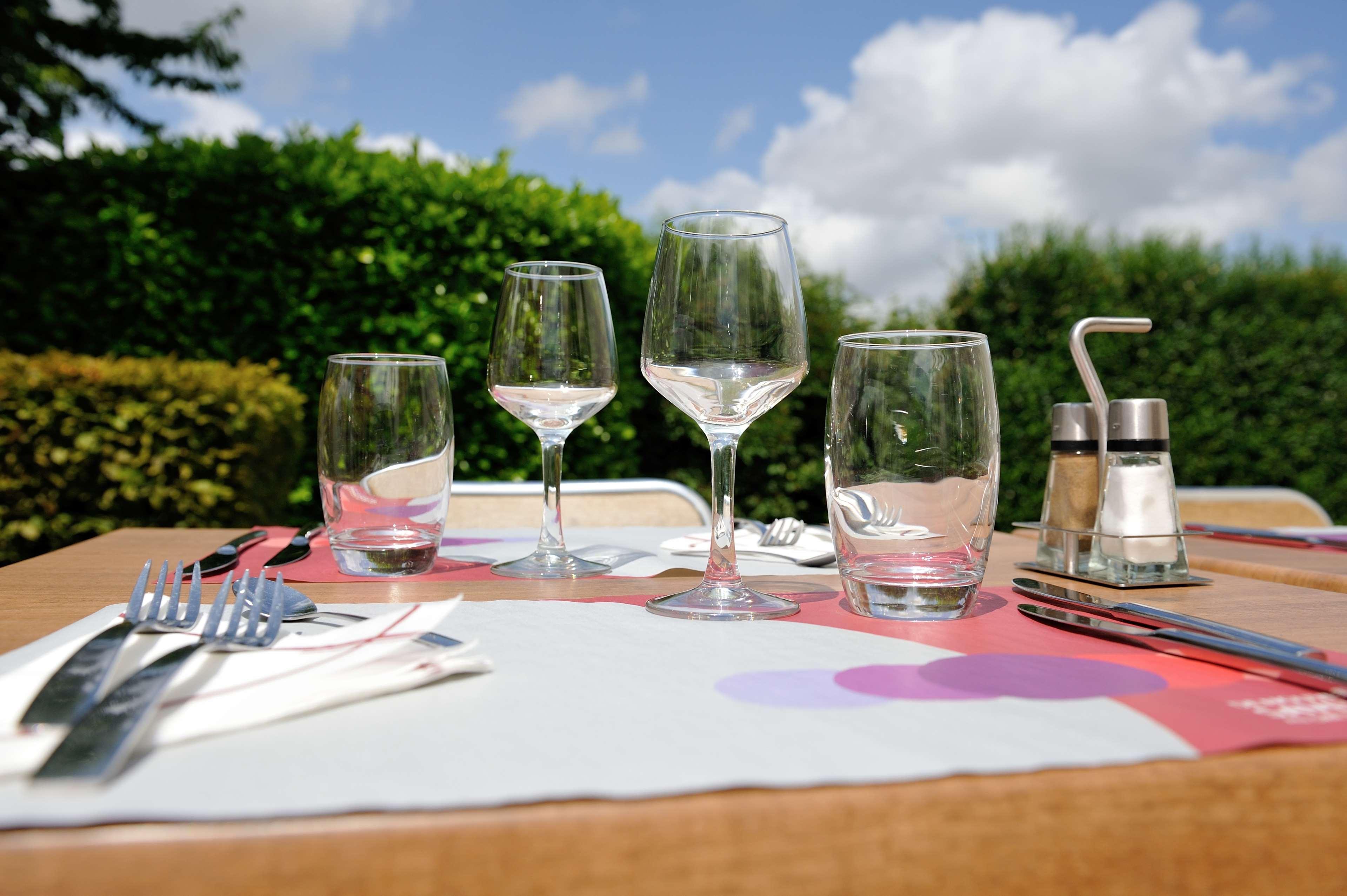 Hotel Campanile Evry Est - Saint Germain Les Corbeil Zewnętrze zdjęcie