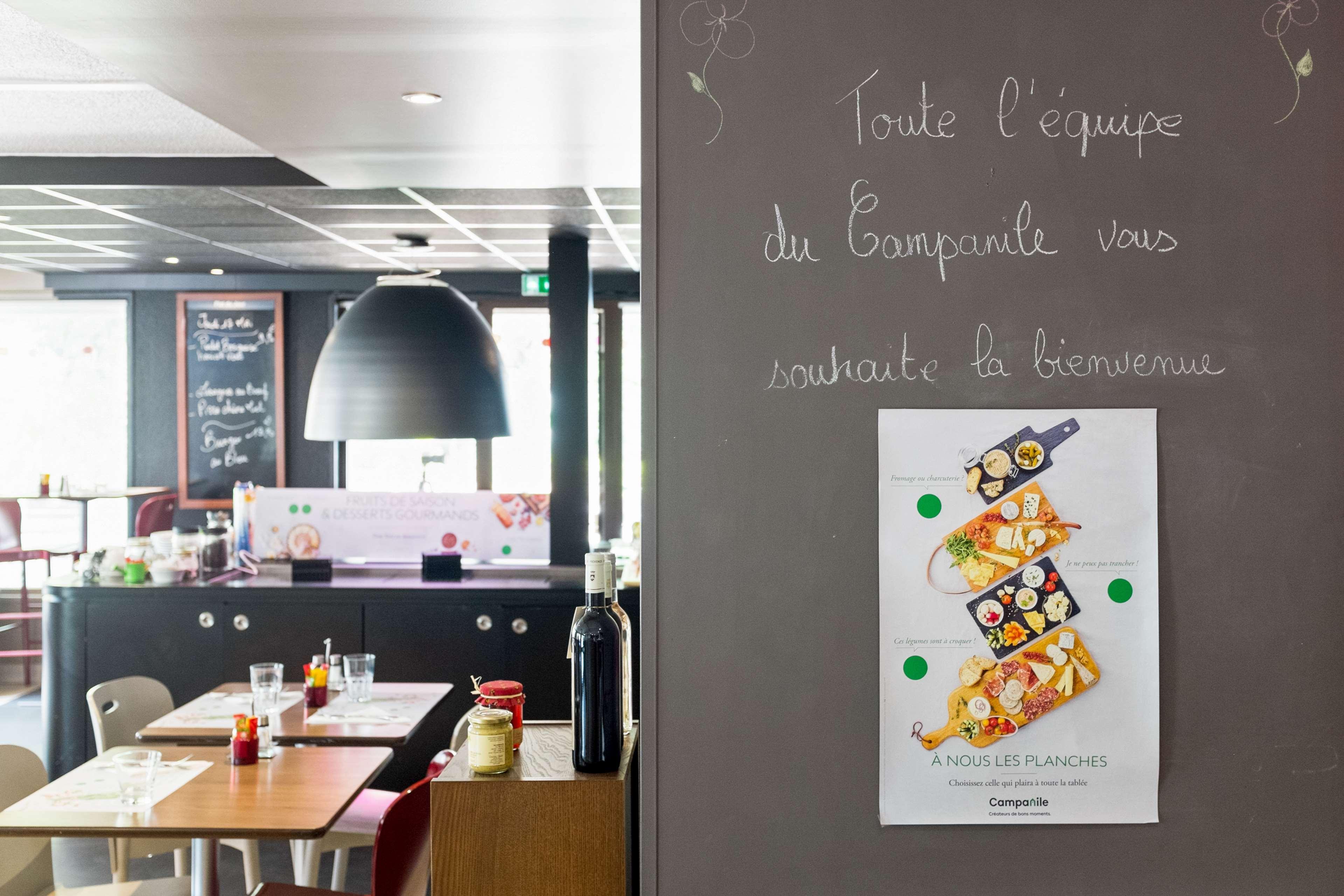 Hotel Campanile Evry Est - Saint Germain Les Corbeil Zewnętrze zdjęcie