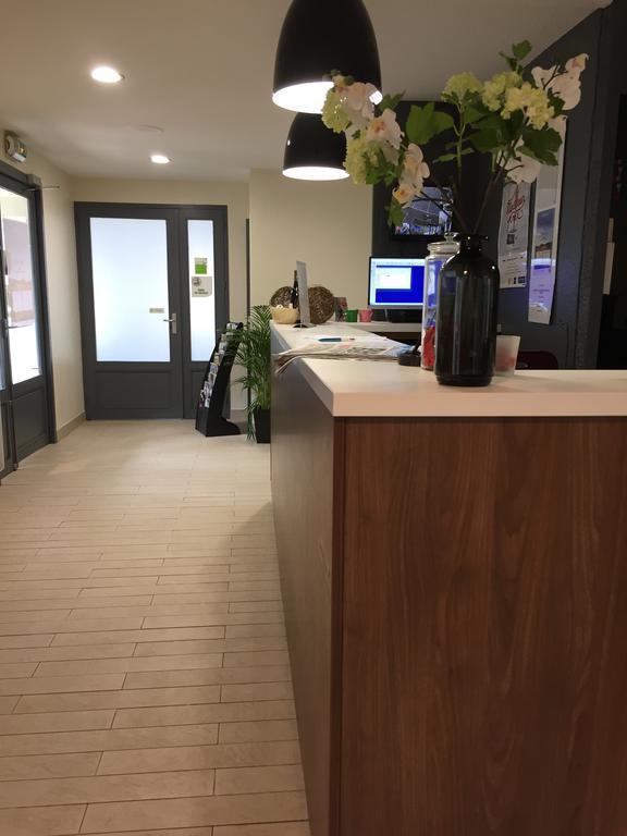 Hotel Campanile Evry Est - Saint Germain Les Corbeil Zewnętrze zdjęcie